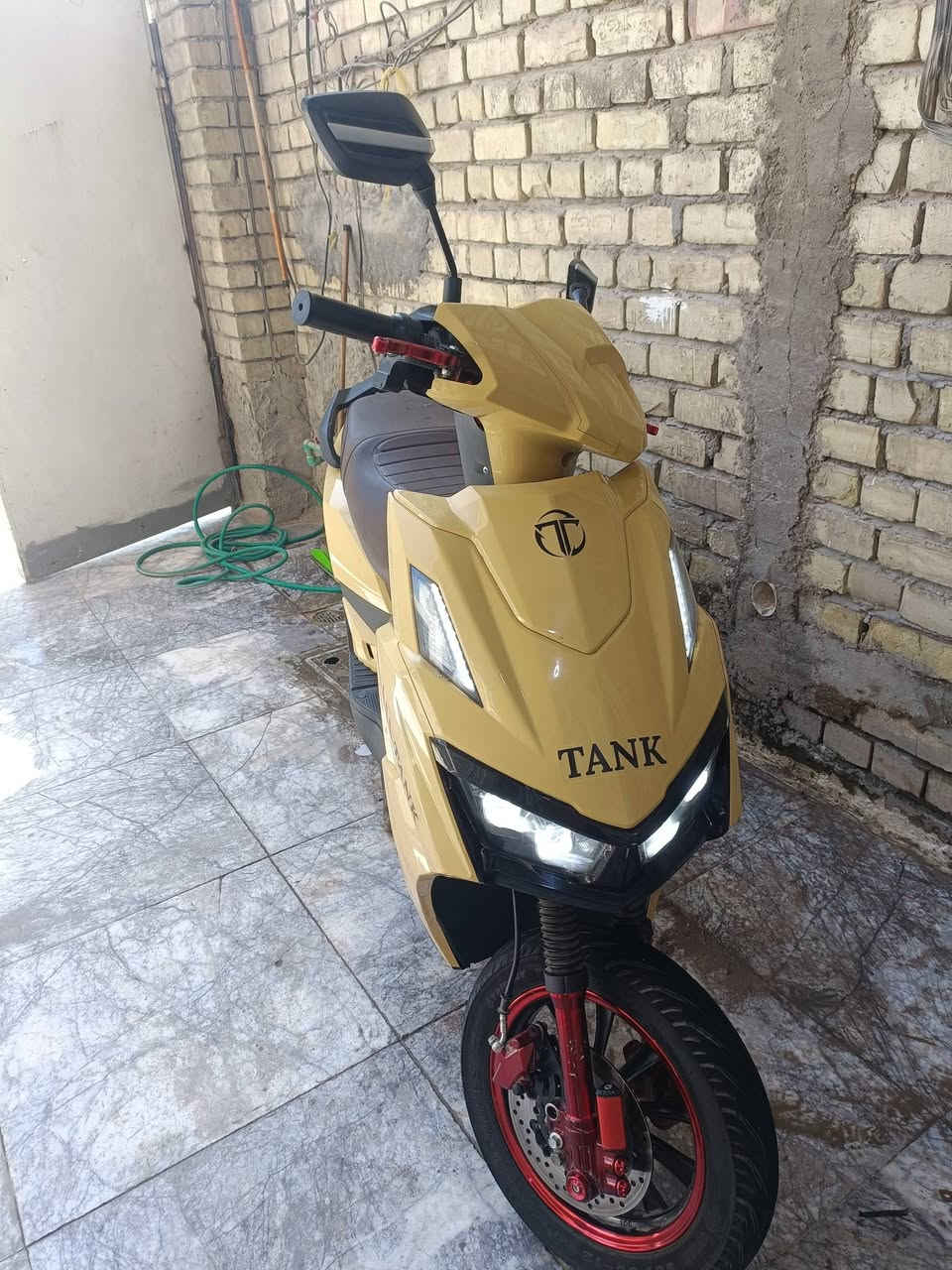 سلام عليكم دراجه TAKK دراجه تخبل وبيه هواي تزويد من دبلات خلفي ومامي يدات رياضي ستان صفح رياضي مفتاح مال سويج رياضي تزيد ودراجه تخبل رقم ***********
