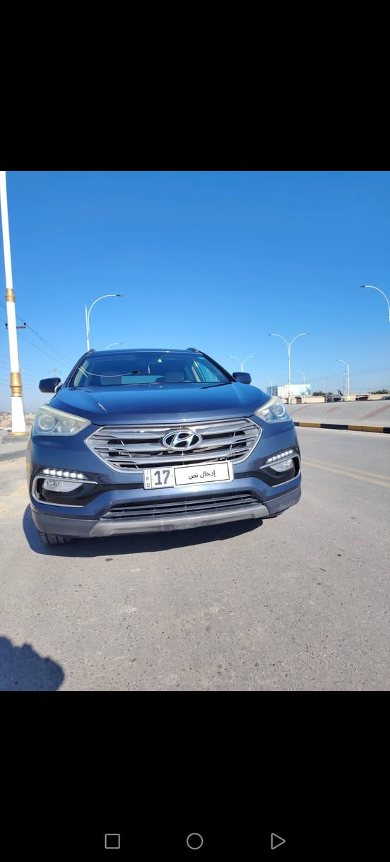 سنتافيه 2017 وارد امريكي
بدون حادث كفاله من الصبغ و تبديل 
حادثه جاملغ خلف السايق تعديل بارد بدون صبغ
باقي سياره كفاله كير مكينه بوضع الشركه ماشيه 65 m
فور ويل االمرغوب مكينه 2400   4 سلندر
نص فول كشن ساق كهرباه
تبريد قطعتين منفصل شاشه بلاد
لد نهاري وحاجب ليلي وباقي المواصفات معروفه
كروس سرعه درايف مود تثبيت منحدرات مانع نزلاق جام اوتو نضام ايكو تقليل وقود 
رقم مثنئ انكليزي بسمي سياره مداور ثاني يوم
سنوه لغايت 2030
سونار مرفق معه الصور السعر خاص
مكان السياره السماوه *********** 
 سياره كدامك وكلشي مذكور
سعر 158 وبيه مجال بصيط
