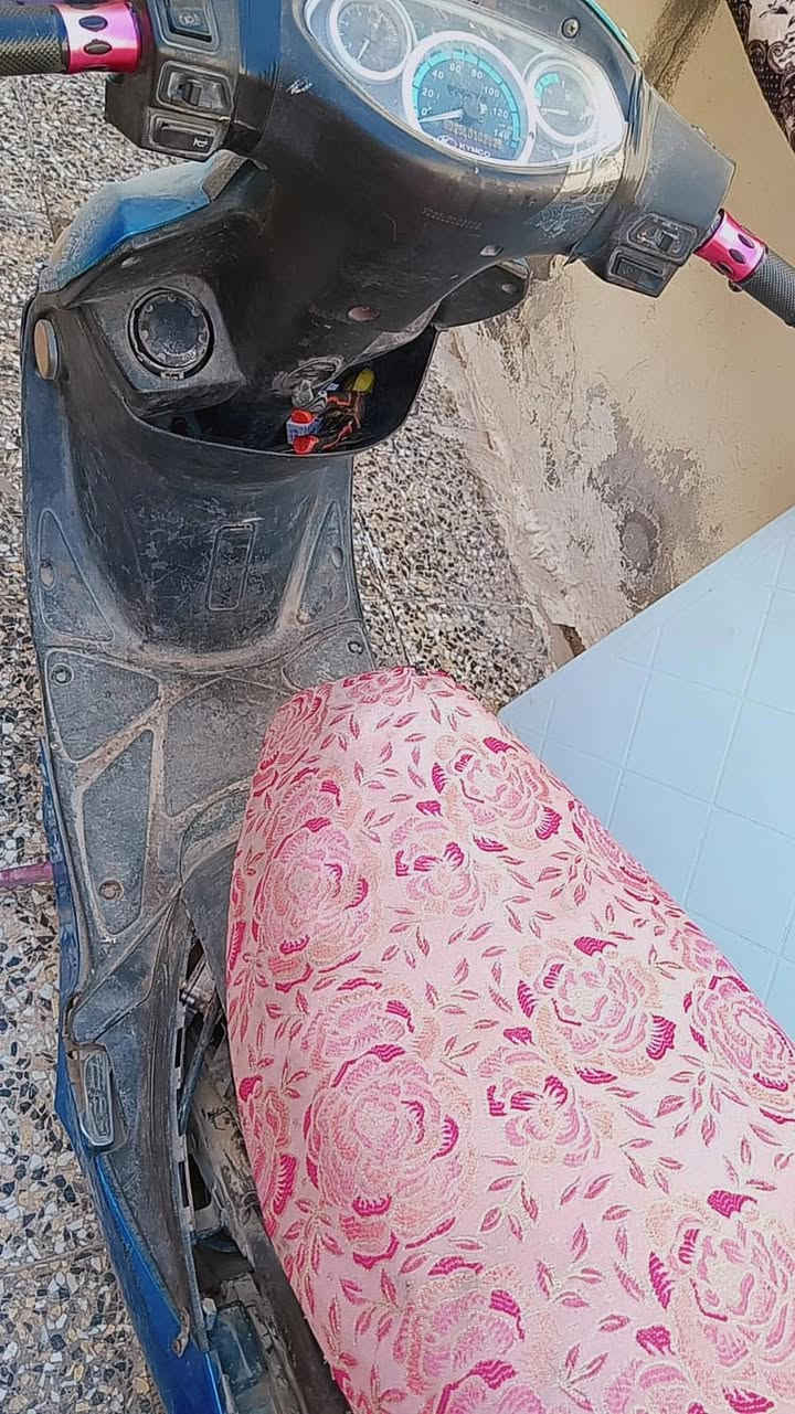 دراجة كامكو كلها شغالة بس البيع هالموجود مرات تشتغل ومرات لا
السعر ١٢٥ قفل /مكلف بالنشر اخوان لحد يراسل اروحلكم فدوة فقط مكلف بالنشر ***********
