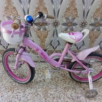 باسكل للبيع حجم 20أستعمال كلش قليل نظيف جدآ السعر 65للأستفسار 07806097...