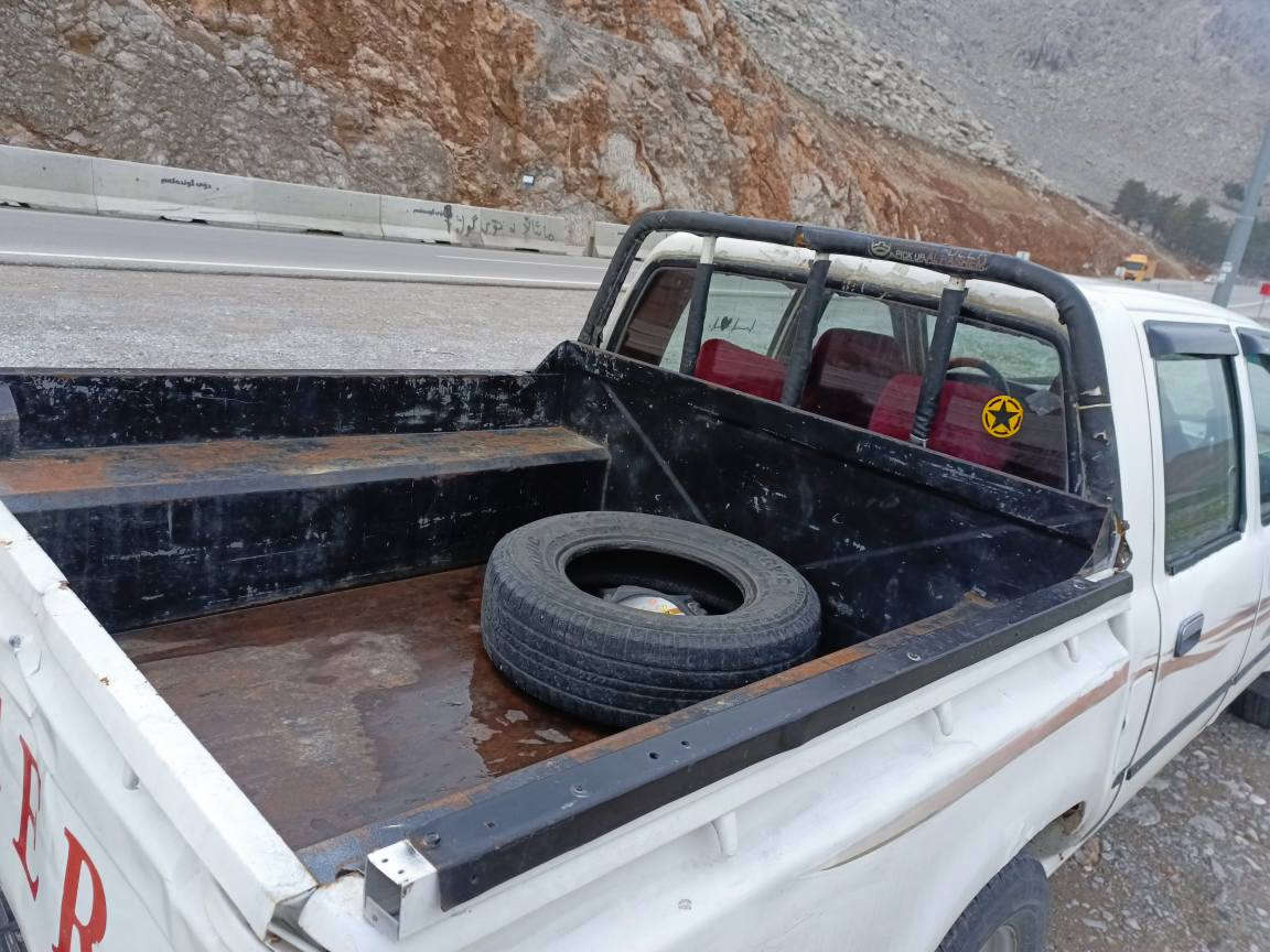 پیکاب دێر ٢٠٠٦ مەکینە بیلاد کابرێتەر گێڕ مەکینە ئەکسل شانسی بەشەرتی فیتەر*********** چوار ویلو تایەیەی خاوێن پاوەرگەرمی توندوو تۆڵی بەشەرت نیو سلفە زۆر بەکێش و بەهەڵمەتە بەنزین کەم دەخوات هی ماڵان بوە سەیارەکە مەسرەفی نیەو ماڵی کاسبیە سعری قفڵ ١٩ گەڵا 
ڕ *********** ڤایبەر واتسئاپ لەسەر کۆڕەکە *********** رانية, السليمانية
