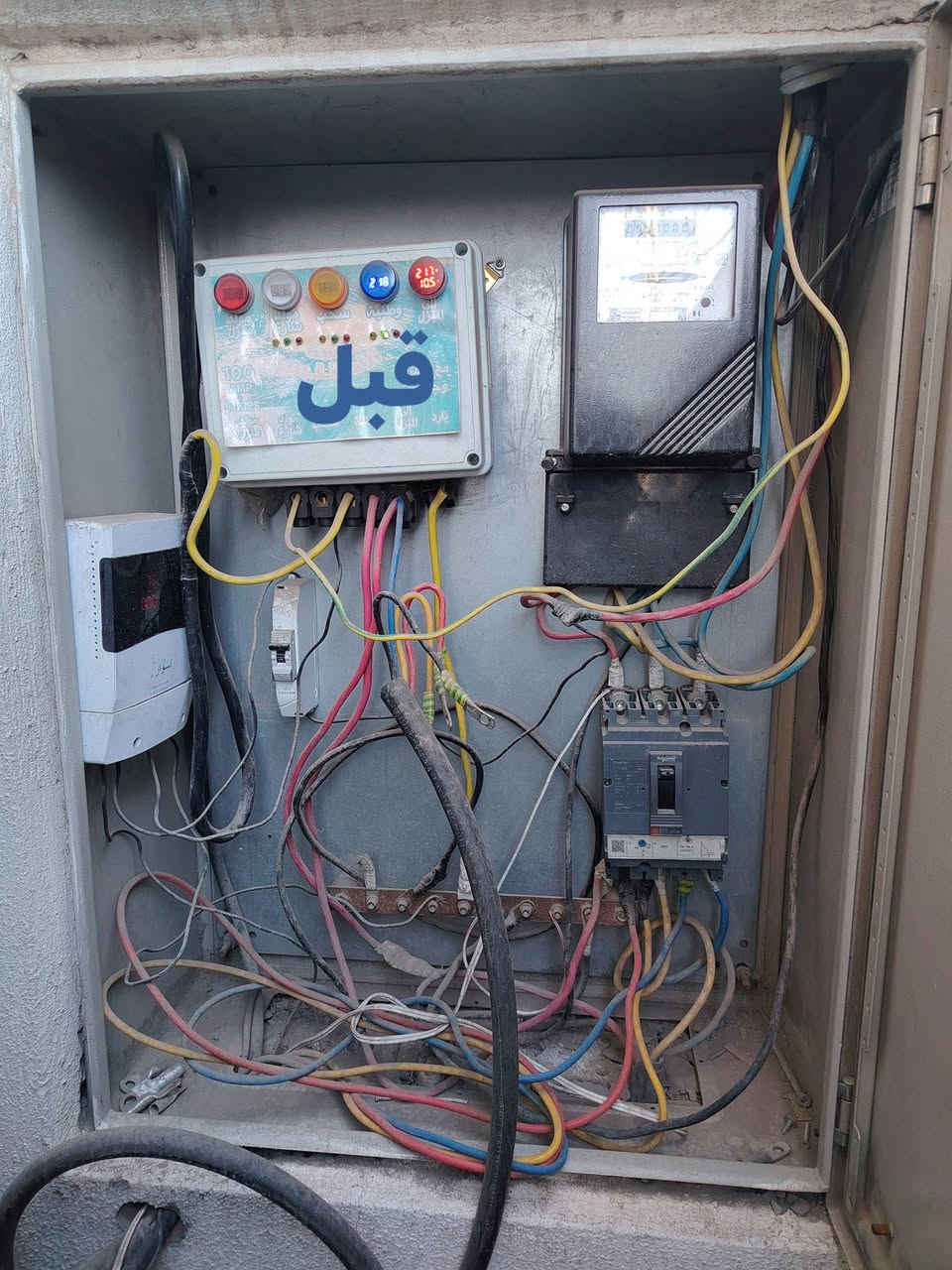 من بغداد 
تم تجهيز موقع مستبوشي التفاني للتبريد 
بمنضومه طاقه شمسيه
 بمقدار 40A نهاري و 30Aليلي 
بالاعتماد على 
1- انفيرتر ماركه هاي بور 11kw عدد 2
2- بطاريه 15.5kw عدد 2 
3- ألواح لونجي 620w عدد 20 
مستعدون لتجهيز وتنصيب منضومات الطاقة الشمسية في جميع المحافظات وبأعلى جوده ممكنه 
للحجز و الاستفسار تواصل واتساب
قسم الصيانه/***********
قسم المبيعات/***********
