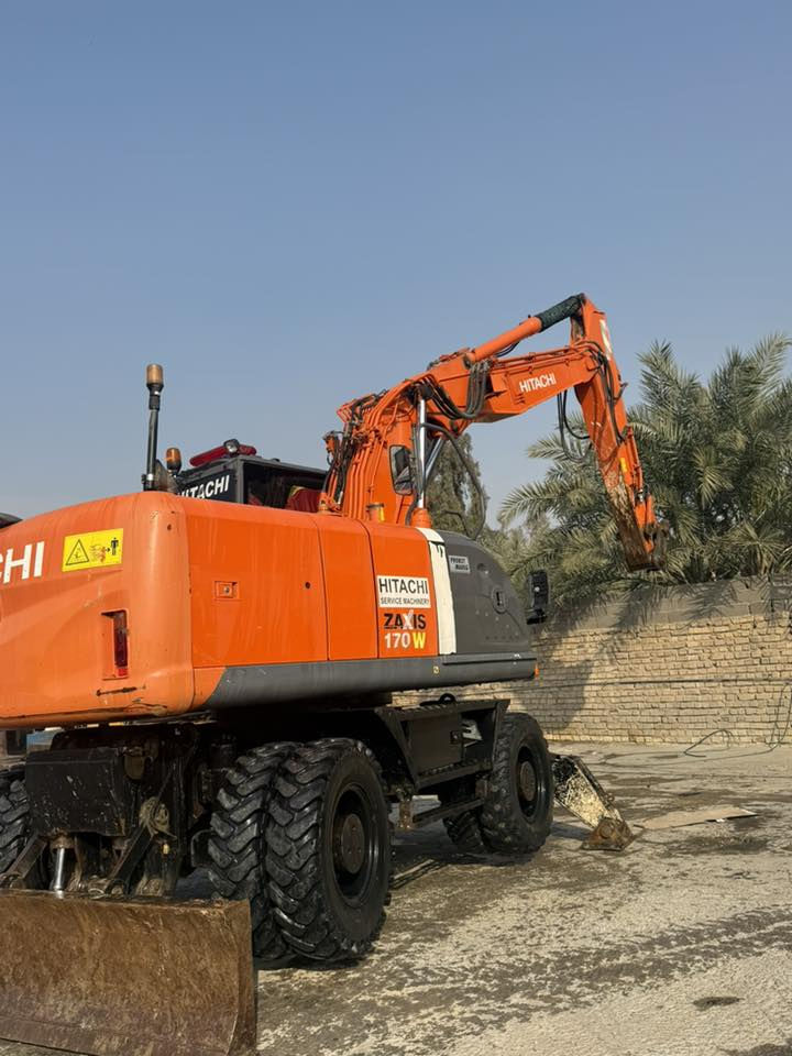 حفاره تاير حجم 170 رقم اربيل  مديل 11. مكفوله 
*********** ‭ ‭

‭٠٧٨٠ ٤٧٥ ٥٧٥٨‬
