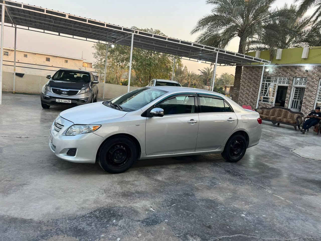 السلام عليكم اخون عندي هاي سيارة كورالا موديل ٢٠٠٩ خليجي سياره بيهة ٣ قطع صبغ فقط شرط كفاله من دواخل عل فحص سياره محرك ١٨٠٠ رقم سليمانيه دولي بسمنه سياره محرك وكير وصدر امامي خلفي خير من الله سيارة بيهة جردات بصيطت مكاني ديالى بعقوبه شراي يتصل ويدلل وهاذة *********** السعر 92 وبي مجال للشراي يتصل ويدلل
