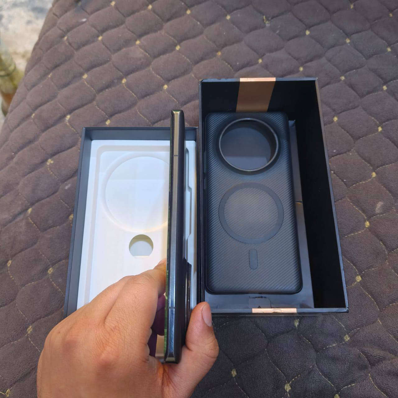 السلام عليكم شبابنة الغالين.
فلاگشیب Realme.

GT 5 PRO اللون اسود

للبيع او المراوس شنو عندك دزلي خاص

Snapdragon 8 Gen3 الجهاز يجي بمعالج

الاحدث من كوالكم

الشاشة عملاقة بسرعة تحديث 144 هيرتز بتقنية Itpo متغيرة التردد يعني بالالعلاب

طيارة والبيجي 120 فريم

مع اضائة 4500 شمعة يعني كلشي واضح

حتى بالشمس المباشرة

يجي ب اقوى بطارية من ناحية الاستخدام عن تجربة وتكدر تتاكد بفيديوات اليوتيوب بحجم

ΜΑ 5400

بسرعة شحن 100 W مع ملاحظة

ذاكرة الجهاز (256)

مع عشوائية 12 وتكدر اتضيفلهة 12 وتصير عندك 24 بس عشوائي. انت متخيل

.

اما من ناحية الكامرة فهو فلاگشب اکید تاخذ

بي صور سنمائية تموت

الجهاز نظافه 100%

الجهاز يجي مع شاحنتة الاصلية ال 100 W 

ويا كارتونه

سعرة 800 الف فقط مستعجل على بيعتة اتمنة من الي ميعرف الجهاز يعبر المنشور
مكاني البصره القبله
***********
