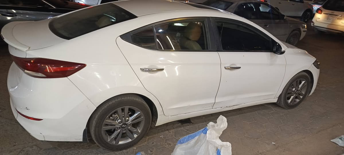 السلام عليكم الانتراء مديل ١٨
كير مكينه حداديه ١٠٠ بل ١٠٠
السعر ١٠٥ وبيه مجال قليل 
تبريد ثلج 
المكان نجف 
***********
