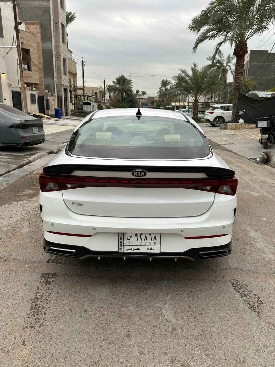 موديل ٢١ باسمي باقي سنتين وتصير حره سياره استلام شركة. بيه شبرين صبغ بالدعاميه الاماميه واقل الشبر بالجاملغ الايمن اثر طخه مكينه ٢٠٠٠ دوش خليجي العنوان بغداد غير متواجد ع فيس للاستفسار الاتصال على الارقام التالية. 

***********
***********
