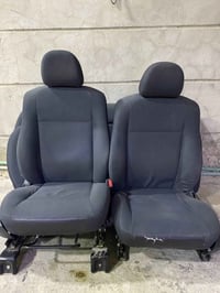 للبيع كشنات مخمل أوباما جارجر 2010 نظافه 90% فقط كشن السايق بي فطر مثل...