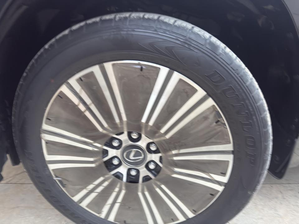 السلام عليكم للبيع لكزز 2025 زيرو 
بريم اصل 

25 سماعه لون اسود رقم بغداد مميز        داخل ماروني            

للاستفسار الاتصال على الرقم 

***********

***********
