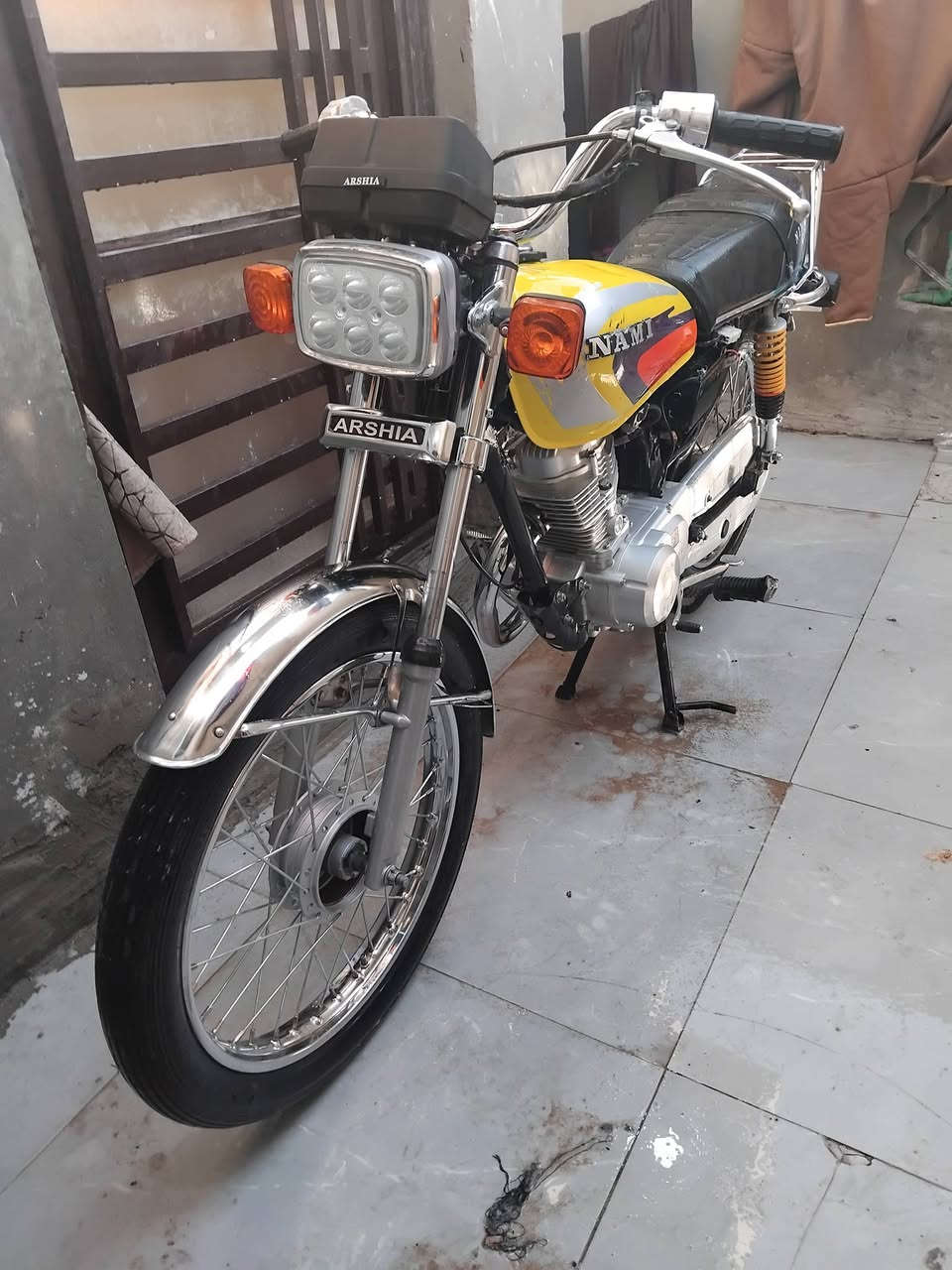 سلام عليكم شباب دراجه لبيع مديل 25وراق سكنر مكان نجف مجمع بيتي بل نداء سعر 600و50وبيه مجال لطيبين هاذه رقمي ***********
