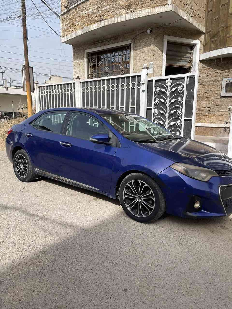 كورلا موديل 14 وارد امريكي ماشيه 120 الف حادثها نفس ماموضح بلصور كلش حلو ومبدل باب اصلي سياره ماتصرف عليها ربع تبريدها ثلج كير ومحرك مكفولات شرط حداديه سعرها ب107 وبيها مجال مكاني بغداد البنوك 

*********** 

***********
