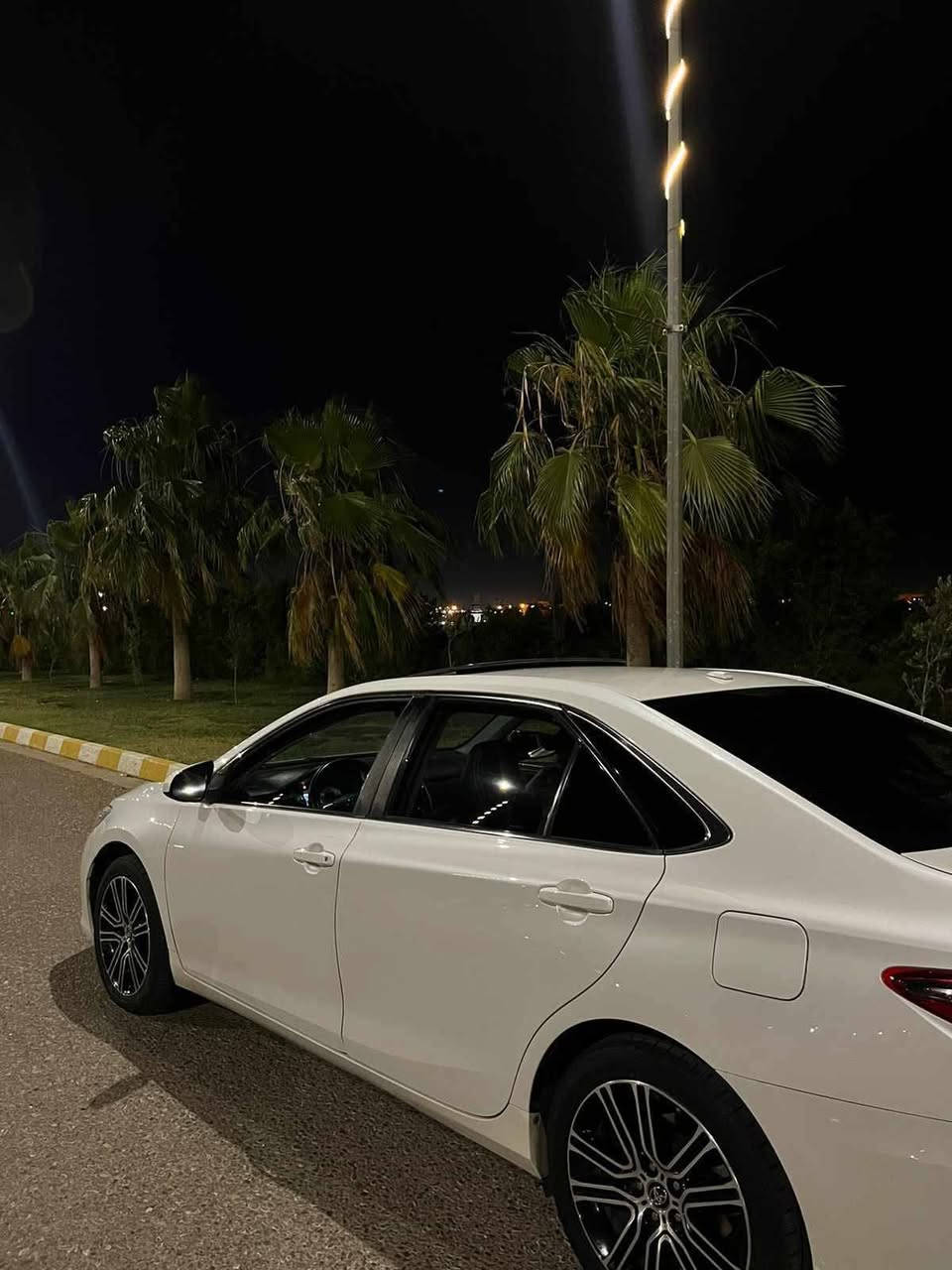 السلام عليكم تيوتا كامري للبيع موديل 2016 كلين وارد امريكي رقم السليمانيه سنويه 2029 مكفول كفاله عامه رقم الهاتف ***********/***********
