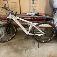 للبيع نضيف كلش سعر 110بي مجال بسيط رقم 07505649508