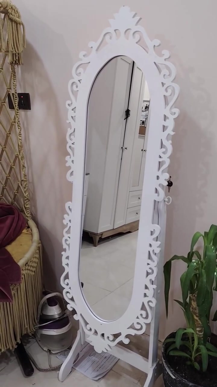 للبيع مراية عامودية هي عبارة عن مكان لحفظ الاكسسورات  نظيفة جدا بسعر ٣٥ الف فقط للاستفسار التواصل عبر الصفحة او على رقم الواتس *********** مكاني المنصور الداودي
للبيع مراية عامودية هي عبارة عن مكان لحفظ الاكسسورات  نظيفة جدا بسعر ٣٥ الف فقط للاستفسار التواصل عبر الصفحة او على رقم الواتس *********** مكاني المنصور الداودي
