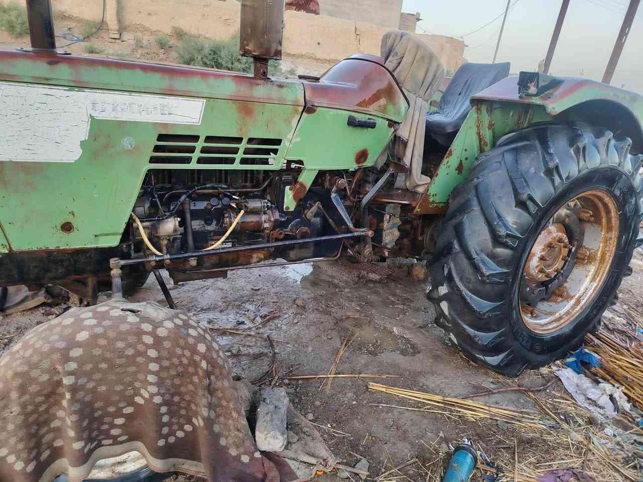 السلام عليكم كاروبه موديل 2002 جاهزه من كلشي حلوه ونضيفه بلاضافه الى فدان وخرماشه وباذره المكان ميسان قضاء قلعه صالح للاستفسار الاتصال علا هاذا الرقم ***********
