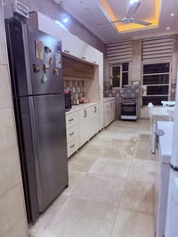 منطقة الموظفين • ١٧٥م • ٤ غرف