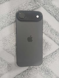 ايفون 17 Air كامل ملحقاته ذاكره 256  نضافته 100 بطاريه 100 عدد الدورات...