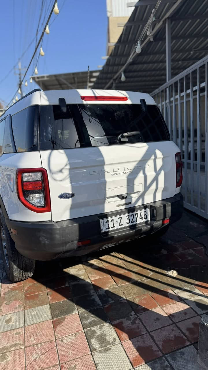 سلام عليكم 
فورد برونكو سبورت 
موديل 2022
السيارة حادثها من امريكة بنيد… بلعراق صار بيها جاملغ وصبغت البجم جمالية
تخم تاير جديد
صدر جديد
رادرات جانبية 
حساسات امامية خلفية
قطعتين تبريد
تحديد مسار
بصمة تشغيل+ابواب
السيارة عليها ادامة جديد
للبيع او مراوس
السعر150
الاتصال/***********
