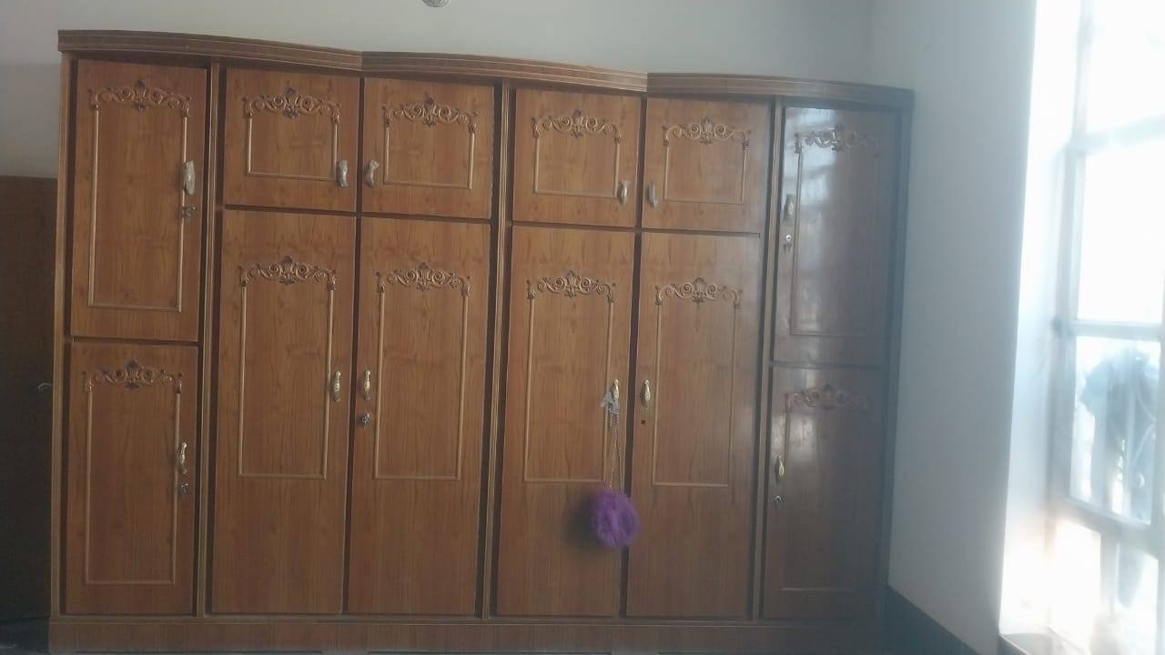 غرفه اخشاب مستخدمه السعر مليون وبيه مجال اتصال ***********
