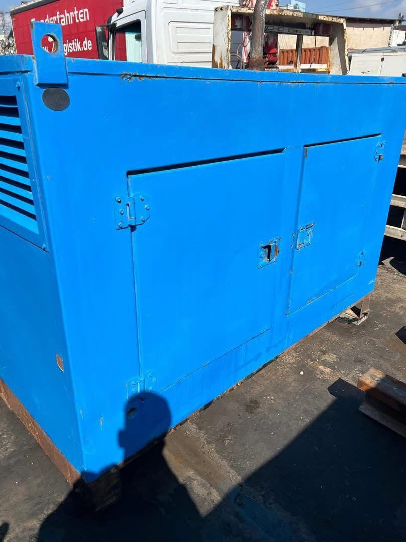 ☎️☎️*********** بيركز انكليزي اصلي 33 كيفي  عنوان اربيل
