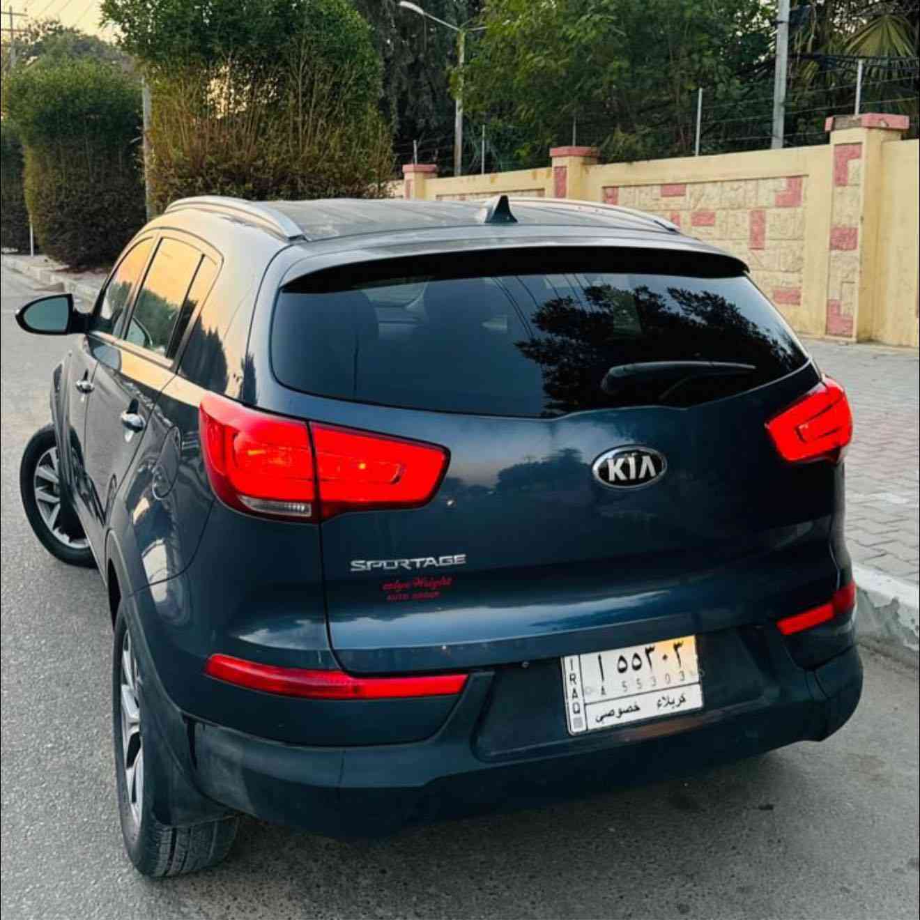 السلام عليكم
كيا سبورتج وارد امريكي 2014 ضررها بنيد وجاملغ وهنا صار بيها طخه بالباب الخلفي مواصفاتها حلوه محرك 2.4gdi تحكمات جهتين شاشة كامرة خلفية قطعتين تبريد دواخل عسلي فور ويل ماشية 90 الف السيارة حلوه وجاهزة بدون نواقص 
📍عنواني كربلاء حي الحسين
السعر 128$ ورقة
للاستفسار: ***********
