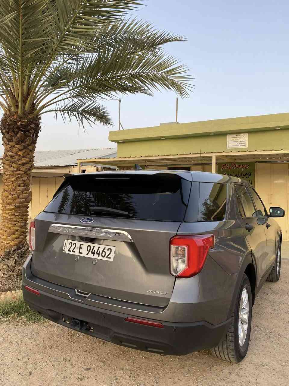 السلام عليكم 
للبيع فورد اكسبلورر 2021
4 سلندر 2.3 EcoBoost Turbo | دبل 4WD
قير 10 سرعات أوتوماتيك
لون رصاصي، سيارة مرتبة ونظيفة كلش.

✅ ممشى: 43 ألف ميل
✅ رادار + مساعدات قيادة
✅ شاشة وسطية كبيرة + Apple CarPlay / Android Auto
✅ كامرة خلفية + حساسات
Drive Mode / Terrain Management.   
✅ تحكم تبريد خلفي + دبل زون
✅ 3 صفوف / 7 مقاعد
✅ دفع رباعي ذكي
✅ تبريد ثلج وسحب ممتاز

🔧 الملاحظات:

* الباب الأمامي جهة الراكب مضروب ومبدل
* بارد بالباب الخلفي
صور الحادث موجودة راسلني ادزهم الك 

السيارة بصورة عامة مرتبة، عائلية ومريحة للسفر والخط.

💰 السعر: 215 وبيها مجال 
📞 للاستفسار خاص أو اتصال او واتساب : ***********

ملاحظة:السيارة موجودة بالبصرة 
وبعد يومين راح اتواجد بأربيل
