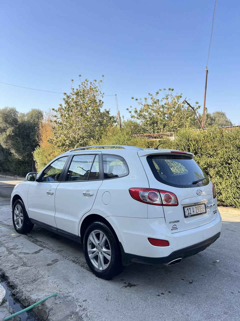 سنتافي 2011 للبيع
7 راكب 
فول مواصفات 
مكينه 6v 3.5  
تنته 
فور ويل 
تحكمات ستيرن 
ماشيه 77 الف km 
مكينه ما مفتوح 
كلشي بيها بلادي 
بدون قطره صبغ 
رقم وهزه جديد 
كابون بانزين 
للتواصل الاتصال 
*********** 
واتساب على نفس الرقم موجود 
الموقع الموصل الجانب الايسر
