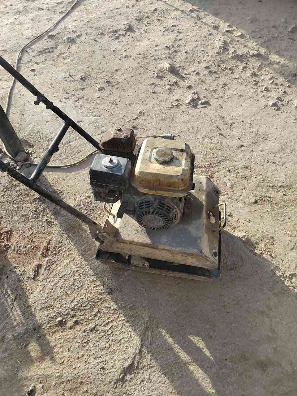 السلام عليكم حادله البيع شغاله جاهزه
السعر:175 ألف (مكان:حديثة بروانه) 
الاستفسار خاص أو اتصال ***********
