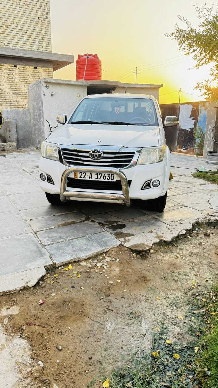 السلام عليكم للبيع تيوتا هايلوكس فورويل2013 سعودي كير عادي رقم أربيل سنويه مجدده  سياره مكفوله  العنوان واسط الدبوني 
***********
