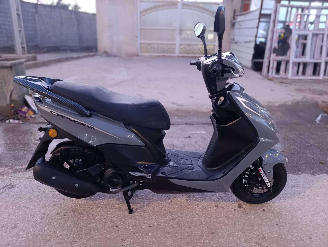 السلام عليكم للبيع سكنس تايوان باب اول رزنة وقوية موديل 24 جديده اي نقص مابيه محرك مامفتوح كهربائيات كلها شغالة السعر 700 المكان كربلاء طويريج للاستفسار ***********
