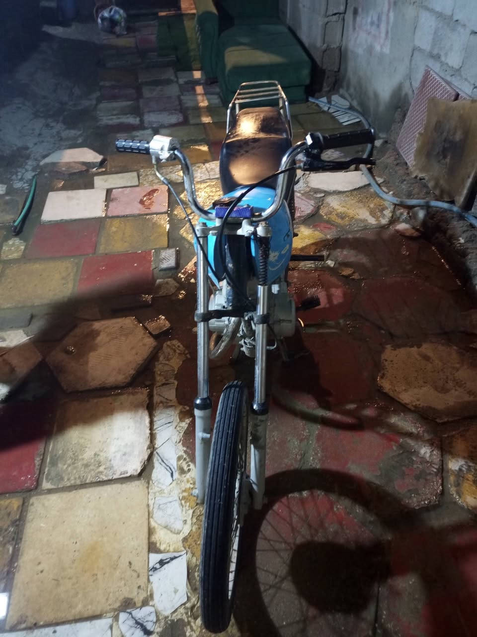 دراجه نضيفه مكينه رابيدو نضيفه ادوات مكفوله مكان بصره معقل قرب تجاري قرب حسينيه الضامن سعر 225وبيه مجال شراي يتصل  ***********
