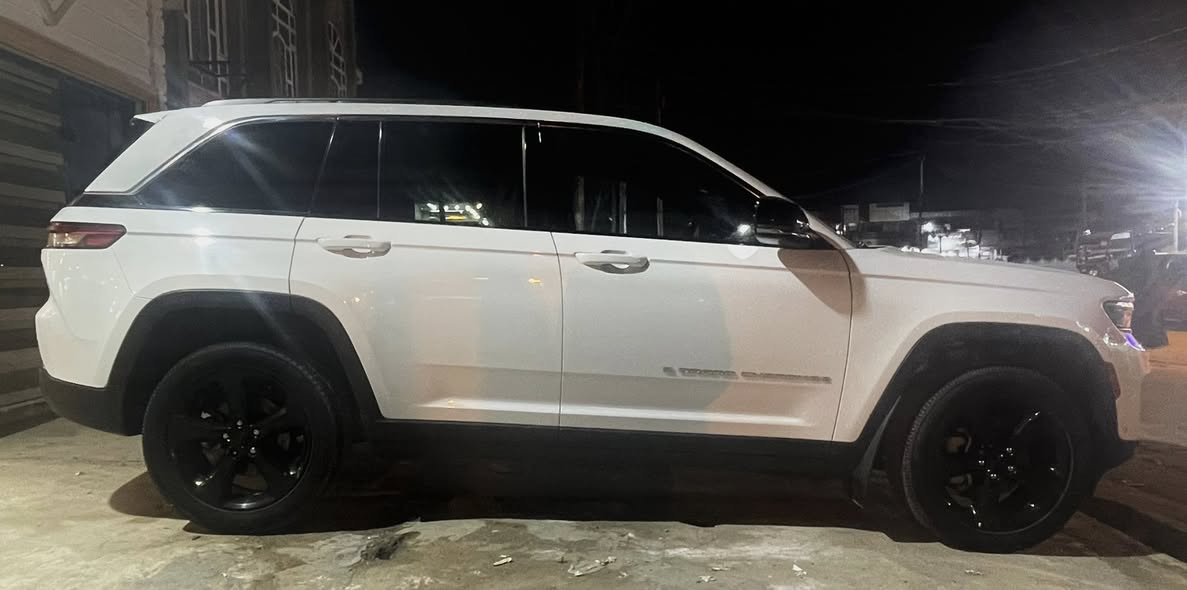 سلام عليكم
جيب 2023 لمتد خمسه راكب

حادث كما موضح بلصور مبدل بيها جاملغ وبنيد 

بدون دواخل ما ء راديتر وتبريد شركه ماملعوب بيهن

محرك 3600

بدون رقم

هاتف :***********

العنوان : بغداد جديده الامين
سعر:286 وبيها مجال
