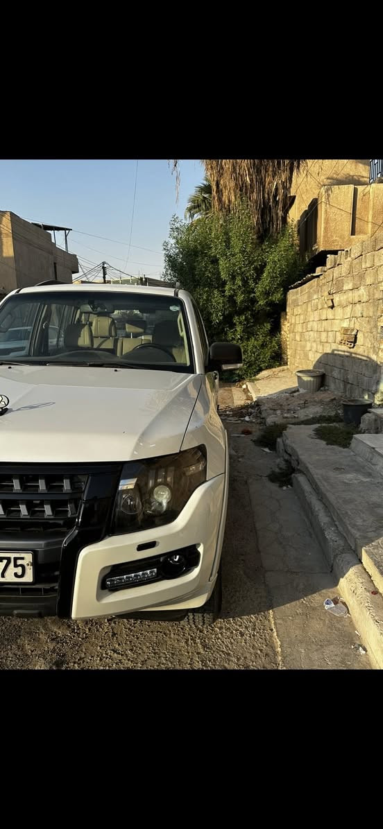 السلام عليكم باجيرو حبتور ٢٠١٧ بلاك ايديشن
مكفوله كفاله عامه لا بارد لا صبغ لا تعديل لا تكحيل شرطم من الشخط مكفوله ممدوده سبانه للسيارة وضع شركه 

مكينه ٣٥٠٠ المرغوب 

مواصفات الحبتور معروفه فتحة بصمه تشغيل عن بعد و الدمام والكشنات الجلد والكهرباء مواصفات اعلى شي واحد على واحد ب الباجيرو ماشيه ٧٩ الف السيارة شرط الفحص من كلشي مكفوله رقم اربيل الجديد ب اسمي تحويل ووكاله جاهز 

سيارة مانقصها برغي دهن كله شركه وبانزين مداريها  كلش امانه

العنوان بغداد السيديه حي الاعلام 

السعر ١٩٥ وبيها مجال للاستفسار ***********
