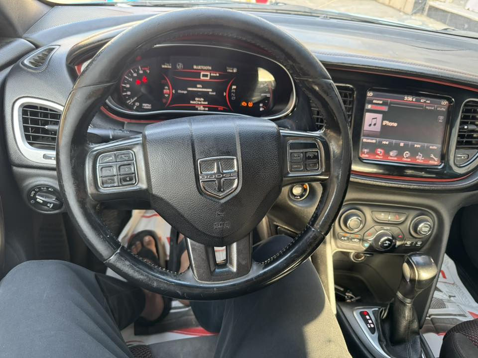 السلام عليكم
دوج دارت موديل  GT 2016 امريكي 
محرك 2400 
شاشه كبيره كشن كهرباء 
تبريد و تدفئه شغال 
رقم دهوك 
السياره بسم شركه اتريد تحويل اتريد وكاله 
المكينه مجفته  و يحتاج اله حداديه 
حادثه بنيد و جاملغ خلفي 
سعر 71 ورقه و بيه مجال بسيط 
عنوان بغداد الجديده 
رقم ***********
