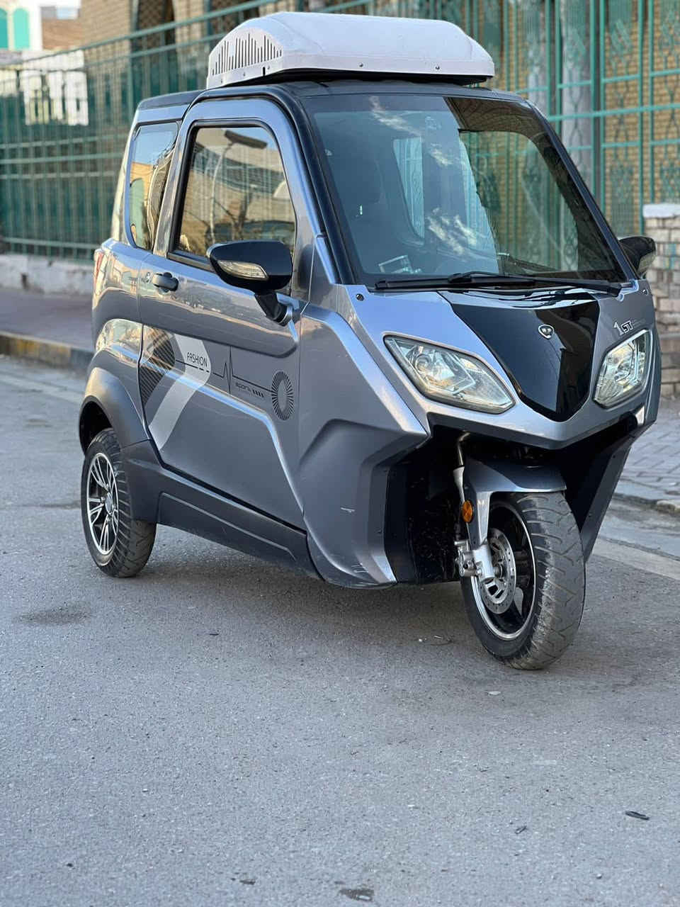 ً

السلام عليكم..دراجه ثلاثيه..كهربائيه..  استيراد  خاص السرعه k.80... موديل

.2025. عدد البطاريات .6..الحجم العملاق... .55 امبير...72 فولت.. تقطع مسافه بل شحنه الواحده K.80 ...الدراجات مواصفات حلوه. تخدم كل الفئات ..جام كهربائي ..كشن متحرك..مسجل اوكس بلوتوث...   كامره رجوع ال خلف  شاشه تاب  وبيها تبريد فان.+ تدفئه ..اوتماتك .R._D_N

ما سحات...أماميه..الدراجه تحمل من شخصين ..إلي 3

أشخاص... كهربائيات كله شغاله..اشاره..دبل اشاره..لايت عالي ناصي هورن..سكن..سطاب لايت..شاحنه ذكيه تدعم الشحن السريع والأيقاف الذاتي عند امتلاء البطاريات... وضايفلهاً بصمات إضافيه ويايها وجبت الها مري  صفح حتياط 

اي استفسار اتصال

***********

مكاني بغداد تنفع للمعوقين
