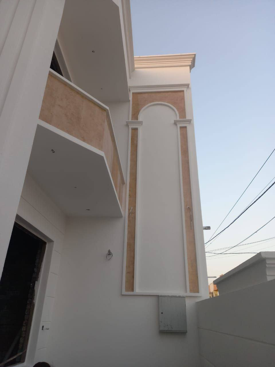 ياالله سلام عليكم يوجد كادر واجهات +لبخ +صبغ متعطل عن العمل حالين وبسعار مناسبه التصال ع رقم ***********
