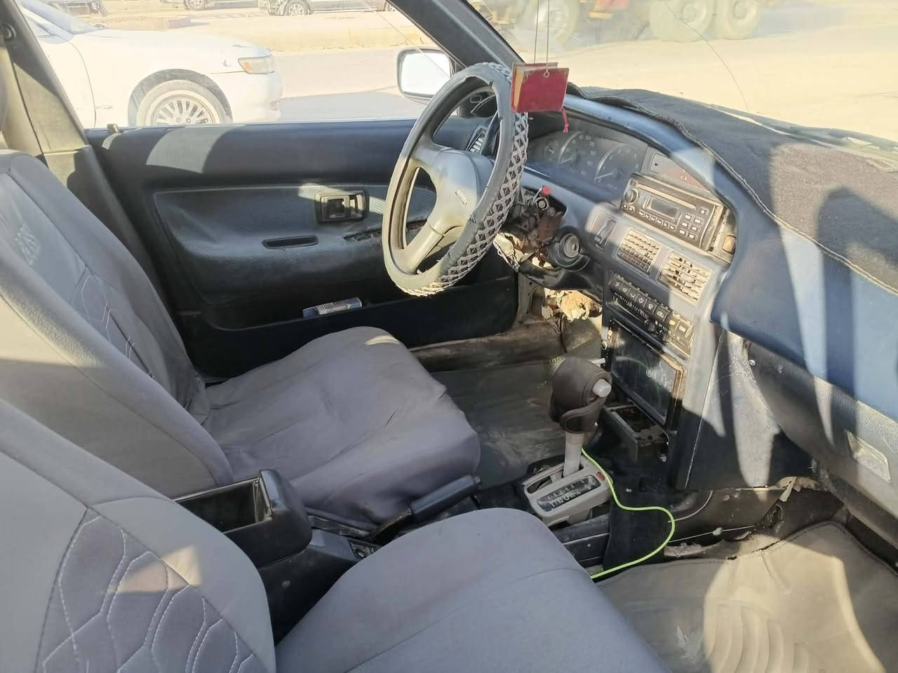 السلام عليكم  
كورلا للبيع موديل 91
سعر 38 وبيه مجال 
تفاصيل اكثر اتصل 
***********

مكلف بل نشر
