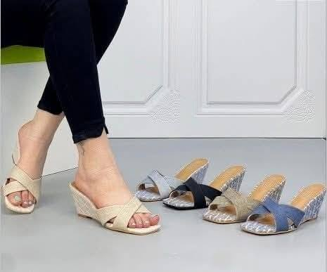 متوفر جملة سعر الدزن ٦٠ الف للحجز والاستفسار ***********
