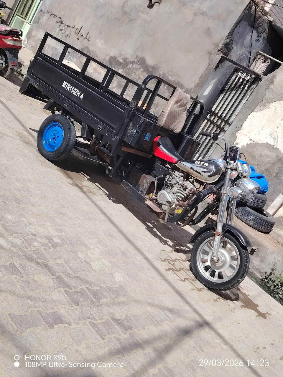 السلام عليكم ستوته امتي ار مديل 17
كلك. كلك. كلك. كلك
تعمير جديد بيها لحيم بركبه معمر 
الستوته حلوه ومرتبه ومربله ماذب عليها ربع انكر سويج وكبل لشارع 
السعر 700 وبيها مجال بسيط 
المكان مشخاب ناحيه القادسيه
***********
