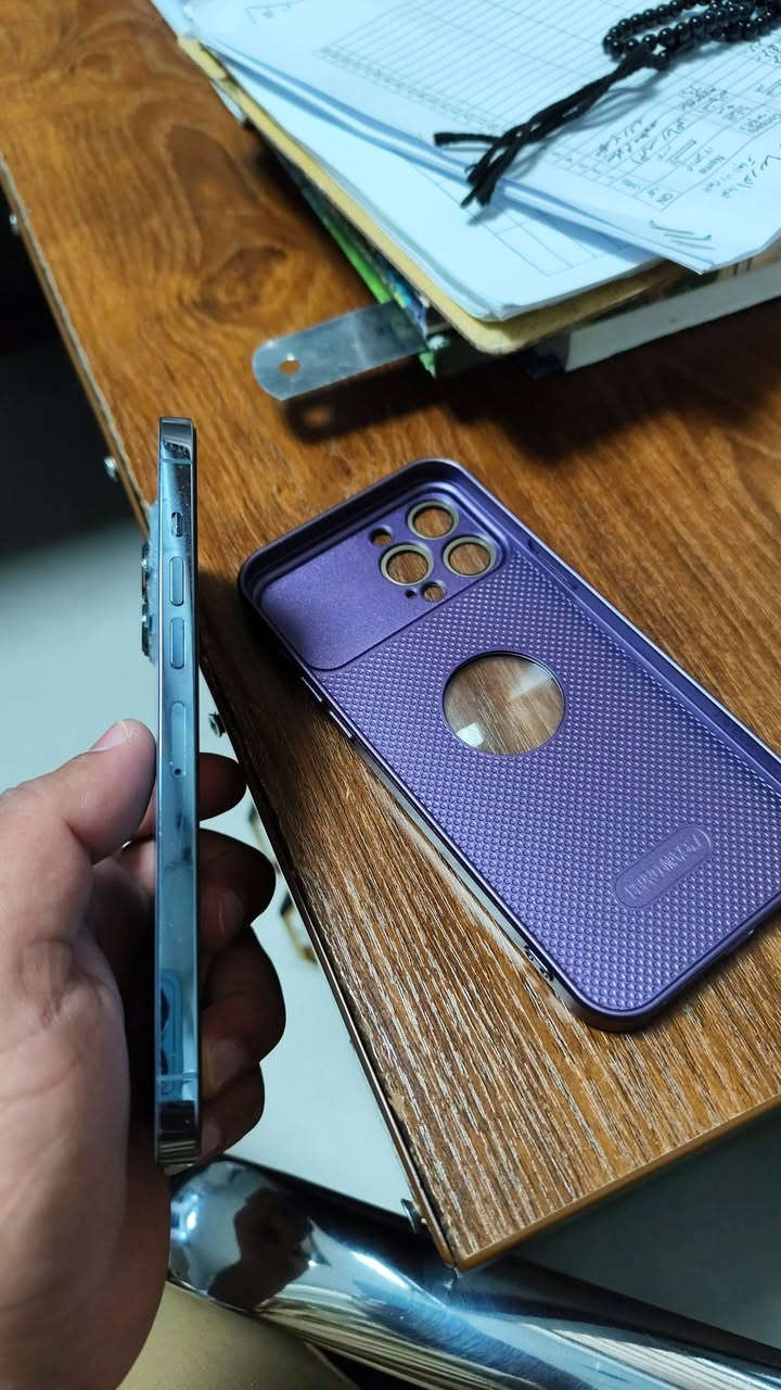 13برو ماكس مكفول من كلشي عده الضهر مفطور بطاريه 83شرط لا مفتوحه ولا تصرف *********** مكاني الزبير650وبي مجال بسيط
