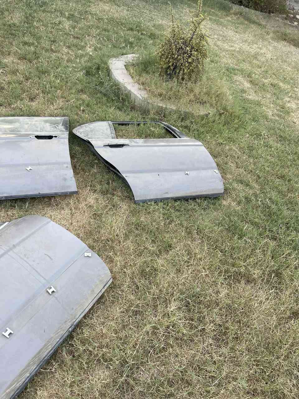 سلام عليكم 4 بوب وقبق جنطه مال 700 نضافه 85‎%‎ كاملات بيهن مكاين جام وجامات كامله بدون زجار ابيعهن شلع  قيم بما يرضي الله مكانهن بغداد للاستفسار ***********
