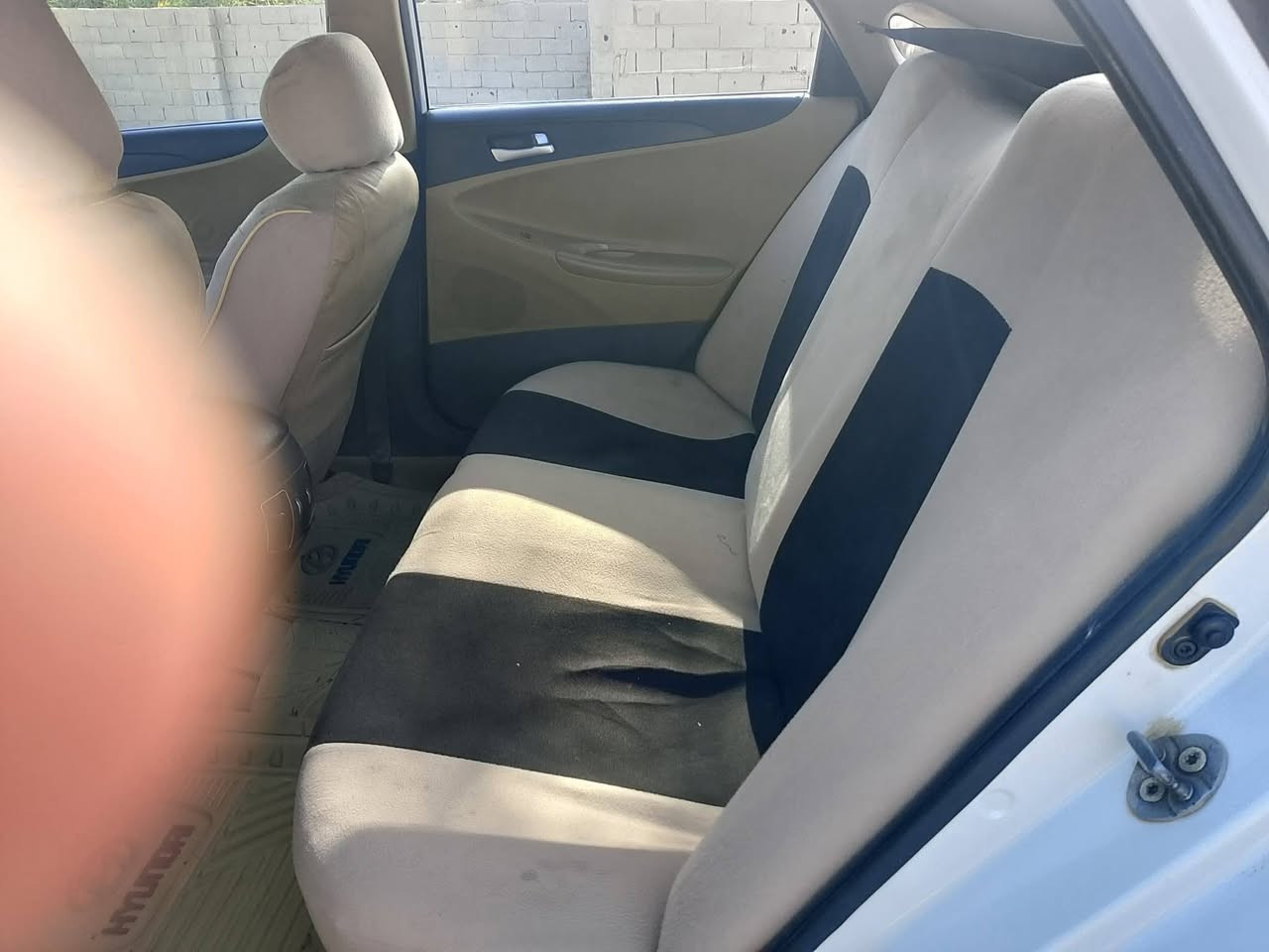 السلام عليكم
سوناتا خليجي 2012 بغداد بأسمي 
دواخل بيجي
كفاله عامه من الدعاميه للدعاميه
محرك 2400 شرط مامفتوح
تبريد شرط حداديه شرط
كهربائيات شرط ماناقصه شي 
السعر 135$  بيها مجال قليل
الديوانيه الحمزه الشرقي  
***********
