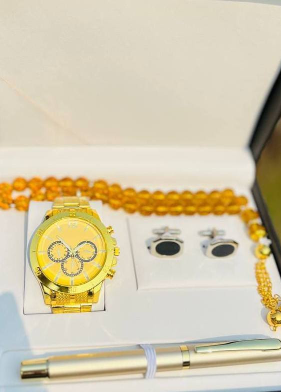 محل أنس السعيدات يوفر لكم تشكيلة واسعة رجالي من الساعات التي تناسب جميع الأذواق والمناسبات.
📍 زورونا الآن واختاروا ما يليق بكم!
[***********]
