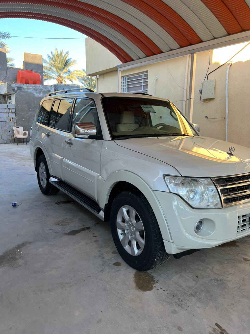 يا الله من رخصت الادمن المحترم سلام عليكم باجيرو 10 حبتور خليجيه رقم بغداد تحويل ثاني يوم  تخم تأير تبريد ثلج حداديه فول محرك وكير خير من الله
مواصفات السياره 
تحكم استيرن جهتين 
مري شفط 
اشاير بل مري
حساسات خلفيه 
دمام خلفي
فتحه سقف 
كشنات كهرباء 
سياره فول معده بصمه
سياره جديده مناقصه اي برغي 
بل عافيه على يأخذه
(ضرر)
الجاملق الخلفي بدون دواخل والباقي كفاله سياره معروضه 148 وبيه مجال مكان السياره بابل ورديه خارج الاستفسار على هاذه رقم ***********
