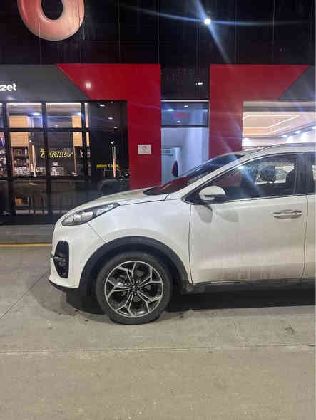 كيا سپورتاج 
موديل 2021
سعربلاش 105 وه ره ق 
سياره يا دووبه ي.  فحص
فول فول مواصفات فول فول
كوشن جلد 
هه ر چار كوشن هيتر 
كوشن كاره باي. 
ستيرن كاره باي +هيتر 
پيشو پاش حساس و رادار 
بلوتوس +ئه يو يكس 
ده رگه بسمه 
تبريد مركزي 
لايت زينو 
بگلايت ليد 
عينه كاره باي 
تحديد سرعه 
گيج الكتروني. 
٧٠هزار ميل ريڤه چوى. 
گير مه كينه شه رتن  سياره جديد جديده 
***********📞 زاخو
