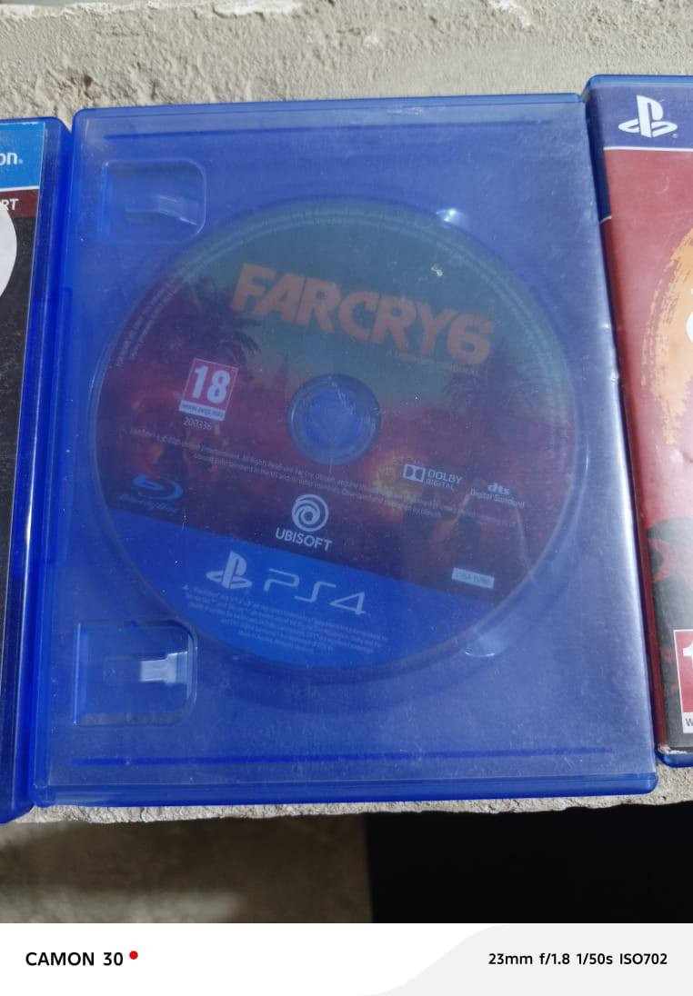 السلام عليكم بلي ستيشن 4 أون لاين لك ستيكر جهاز كامل ملحقات نص تيره جهاز ويا ست أقراص  ويا ليدتين ويا كيبل اجدي زائدن ويا شاشه من شركت لينوفو فول اجدي السعر خاص أو ***********
