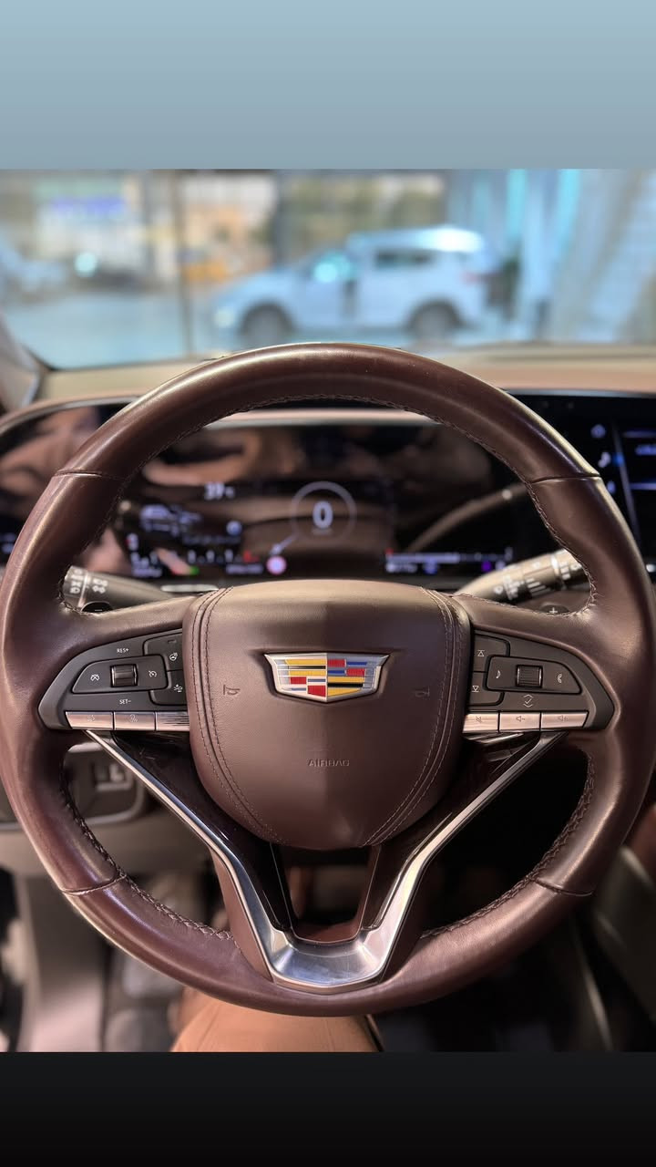 "" كاديلاك 2024 Cadillac Espresso ""
وكاله المنصور داخل الضمان اخت الزيرو 
ماشي 9 فقط مغلفه PPF ضمان رقم بغداد 
اعلى فئه كراسي مساج سماعات 36 فول 
ترهم بيع او مرواس حسب القناعه ....💎

المواصفات اعلى فئه اسبرسو 1/1
جكات 
بانوراما
بيبان شفط 
جنطه شفط 
كراسي مساج 
كامرات عدد 5 
سماعات عدد 36 
هند بريك بصمه 
كراسي تدفئه تبريد
كشنات خلفي vip 
تشغيل عن بعد 
كامرا ناضور ليلي 
رادار حساسات 
نقطه توقف ذاتي 
الى اخر معروفه المواصفات 
-----------------------------------
مكان السياره بغداد كفاله عامه من الشخط 
الرصعه البارد الصبغ الدبل كود كفاااااله بيها 
سونار ايضا جديد الشراي الجناي يتصل 
او واتساب الرقم : ***********

