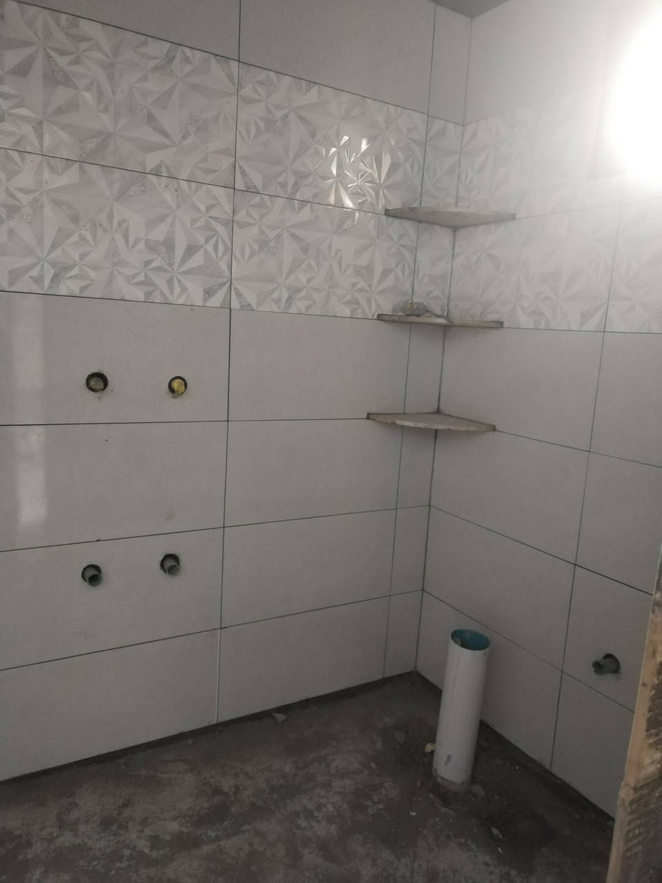 شغل سيراميك المتر على ثمانيه درجه اولى *********** باي مكان*********** وارضيات
