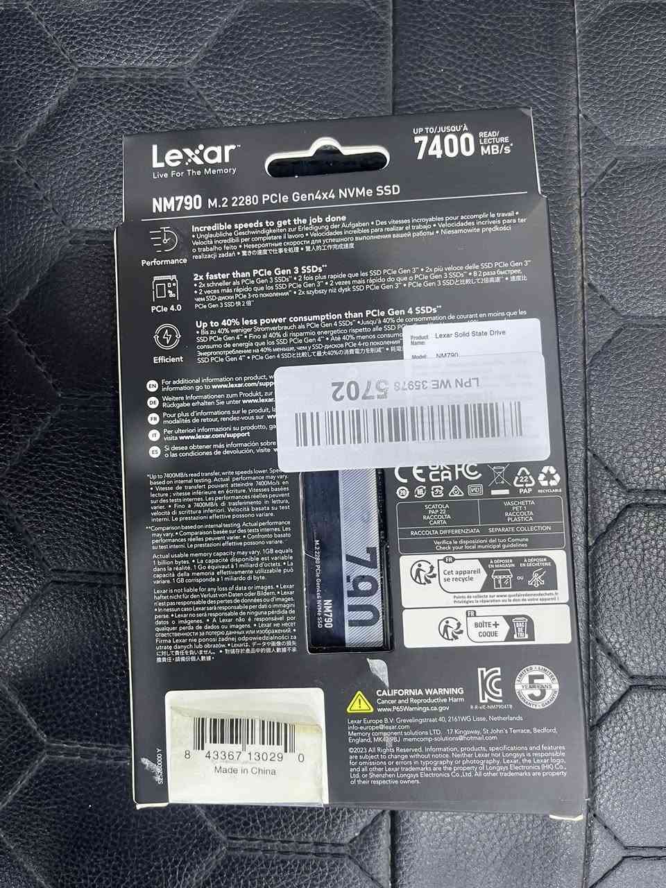 🚀 السرعة الخارقة بين يديك! ودّع وقت الانتظار مع Lexar NM790 ⚡
هل تبحث عن الأداء الأقصى لجهازك أو لجهاز الـ PS5؟ وصل الوحش الجديد من Lexar، هارد الـ SSD الذي سيغير مفهومك عن السرعة!

💡 لماذا تختار Lexar NM790 NVMe SSD؟

• سرعة لا تُصدق: تصل سرعة القراءة إلى 7400 ميجابايت/ثانية، يعني تشغيل الألعاب والبرامج الثقيلة في ثوانٍ معدودة.

• مساحة ضخمة: سعة 2 تيرابايت (2TB) لتخزن كل ألعابك وملفاتك دون قلق.

• تقنية الجيل الرابع (Gen4x4): أداء أسرع بمرتين من الجيل الثالث، مع كفاءة أعلى في استهلاك الطاقة بنسبة 40%.

• مثالي للـ PS5: متوافق تماماً مع منصات الألعاب لتوسيع المساحة والحفاظ على سرعة الأداء الأصلية.

• اعتمادية عالية: جودة Lexar المعروفة مع تصميم مخصص للأداء الشاق والتحمل.

الاستخدامات:

🎮 الـ Gaming الاحترافي.

🎬 صناعة المحتوى والمونتاج (4K/8K).

💻 تطوير أجهزة اللابتوب والـ PC الحديثة

السعر 250الف


**إذا كنت صاحب هذا الإعلان وتريد حذفه لأي سبب، رجاءا أرسل رسالة إلى الدعم الفني**