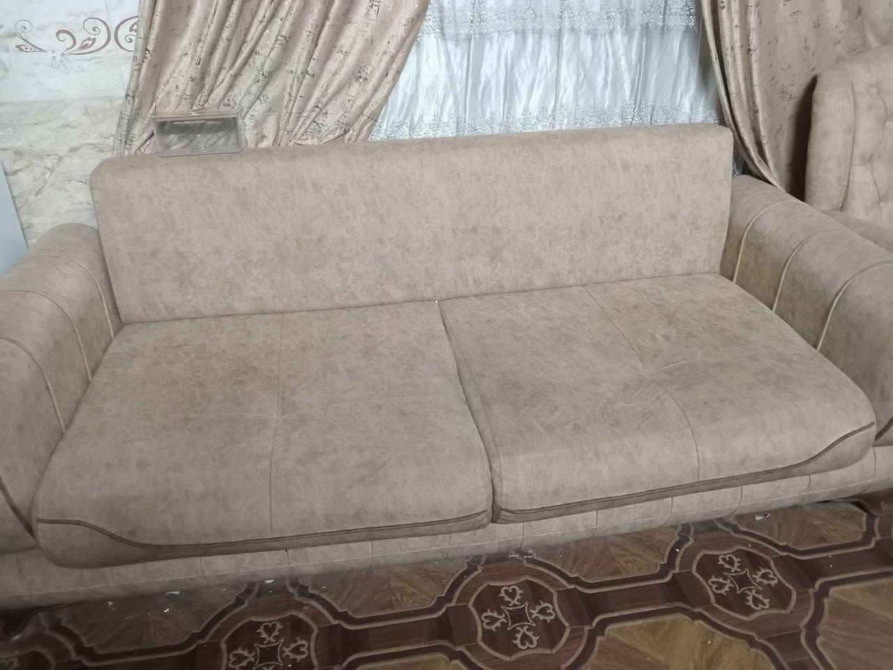 تخم 5 قطع 2 قلاب يتحولن الى چرابي وعدد 2 كرسي وعدد 1 ثنائي مثل ما موضح بالصوره العنوان بغداد -دوره -ابو دشير
السعر 450 الف وبية مجال حك ومستعجل على البيعة
 رقم ***********
